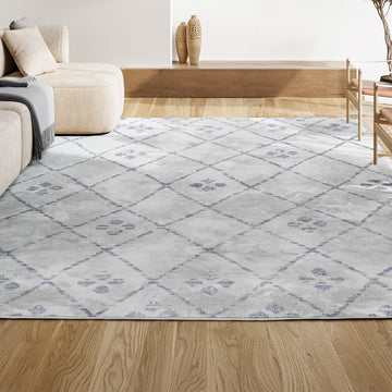 Izil Moroccan Geometric Diamond Area Rug